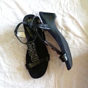 AK Anne Klein Tappy iFlex T Strap Black Sandal Sz 6, embellished